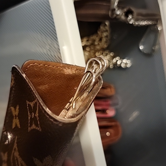 Louis Vuitton Key holder - Picture 9 of 13